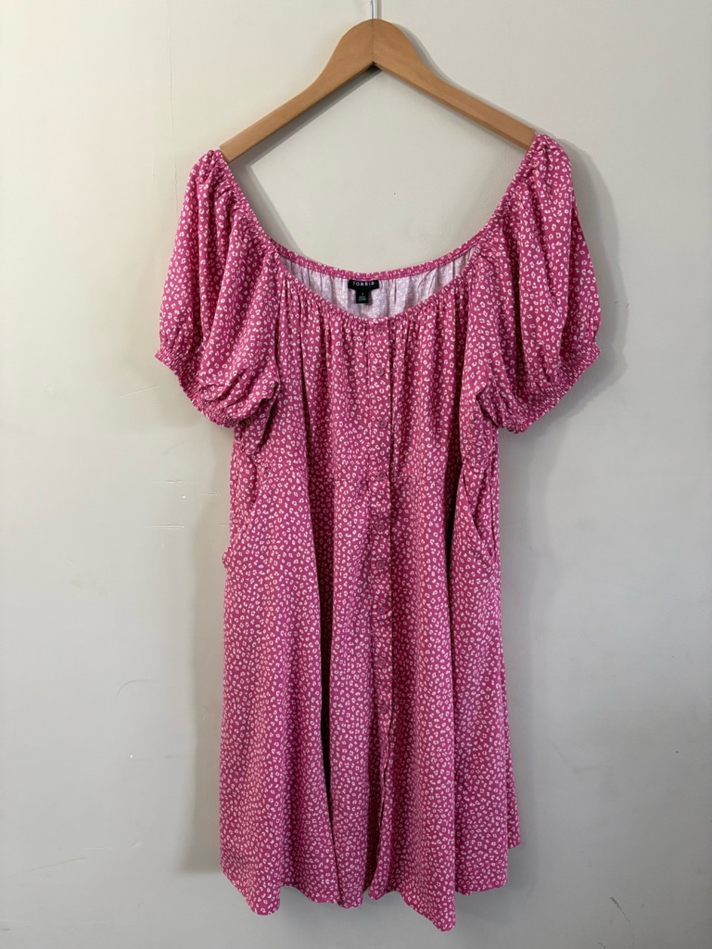Torrid Pink Button Front Skater Mini Dress Size 1X(14-16) - Picture 5 of 10